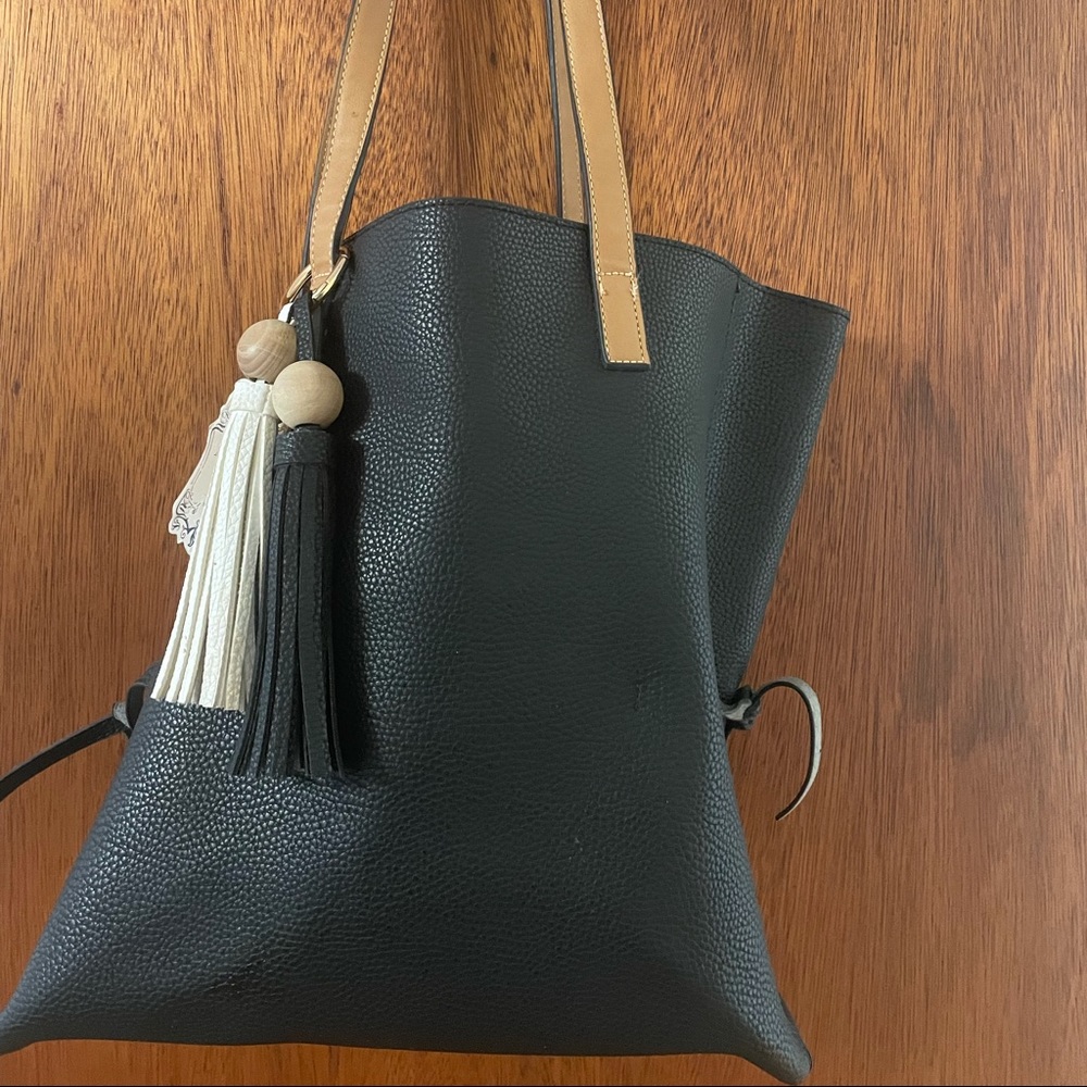 Alyssa Medium Leather bag